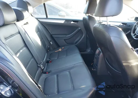 2017 Volkswagen Jetta 1.4T Se z USA, uszkodzony, nr VIN 3VWDB7AJ5HM337782